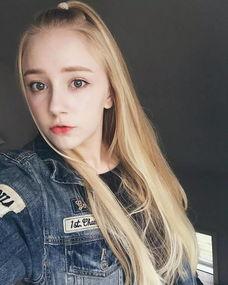 网红照片灰色,网红照片灰色调下的时尚魅力解析